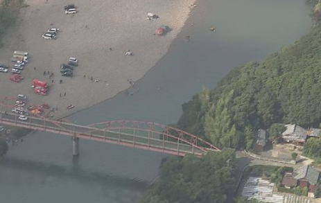 【四季折々】バーベキュー中に泳いで溺れる【風物死】