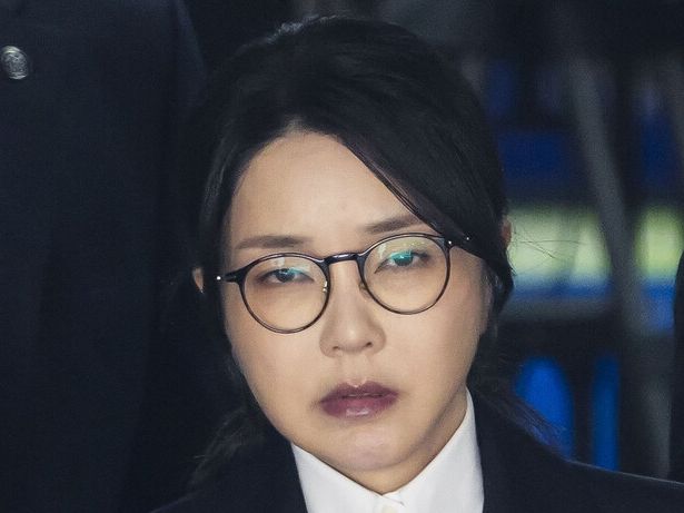 ファーストレディから一転　韓国前大統領夫人が“一食200円以下、冷房なし”の独房生活開始