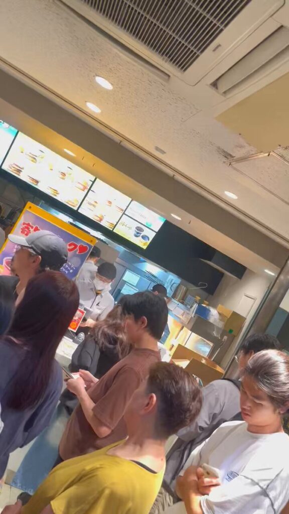 【大スクープ／ク〇企業】マクドナルドさん、スタッフの家族から｢表向き5個までだが5個以上注文あっても断るなと伝達している｣と暴露された模様