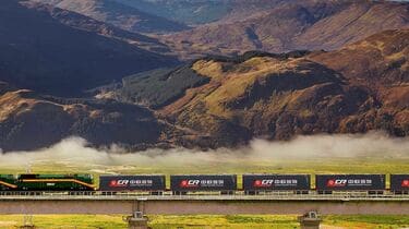 中国発国際貨物列車の不振が示すロシア景気悪化　2025年上半期に往路の貨物輸送量が2割減少　「ロシアの景気後退で購買力が低下」