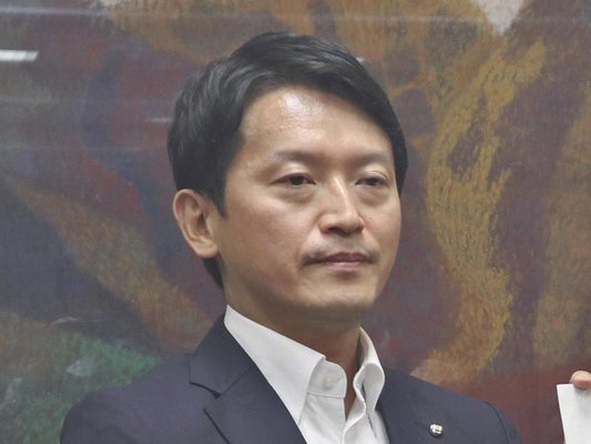 記者「おかしい…我々が必死に斎藤元彦を攻撃してるのに県民が飽きてきている…」