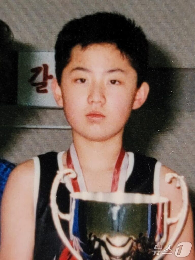 北朝鮮・金正恩総書記の「バスケ少年」だったころの姿…韓国の研究者が公開