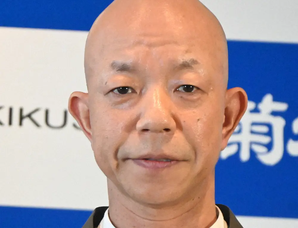 小峠英二、結婚式「やらない」宣言から一転「やります」…きっかけは南原清隆から「親御さんも喜ぶから結婚式はやらなきゃ」