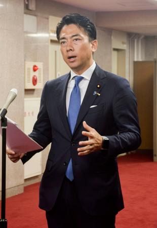 小泉農相「世論は冷ややか」　自民総裁選前倒しに