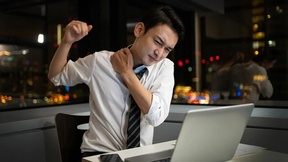 日本は生産性が低い。お客さんの需要を労働者が上回っている