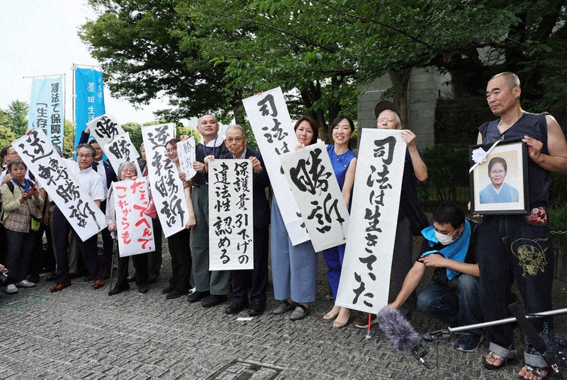 最高裁勝訴でも続くネット上の「生活保護バッシング」