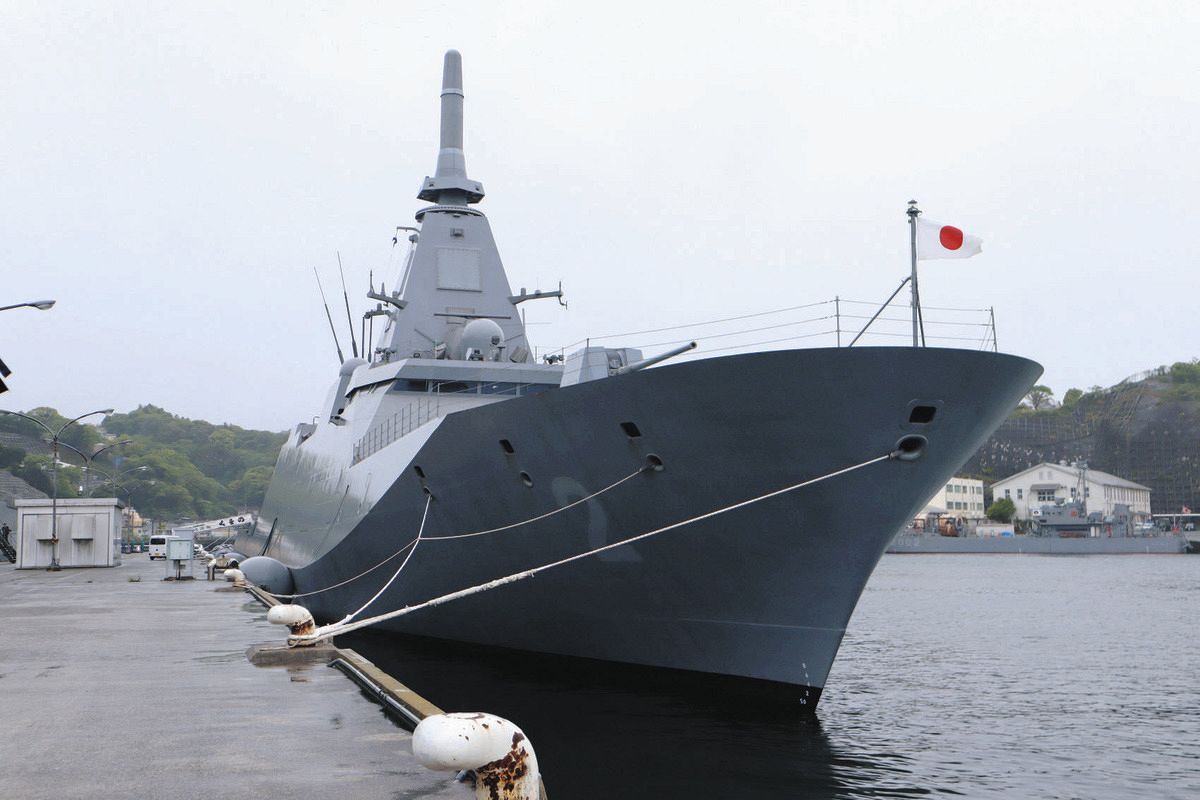 東京新聞「ついに軍艦を輸出する国になった日本　憲法の平和主義は形骸化が鮮明になった」