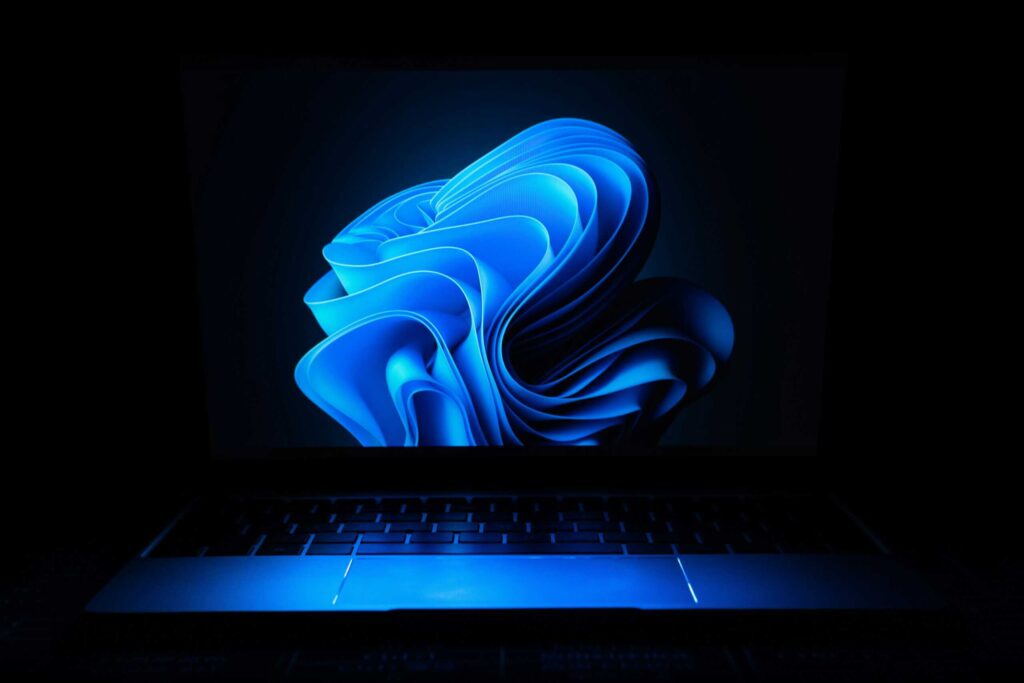 次世代「Windows 12」はクリック操作すら不要に？