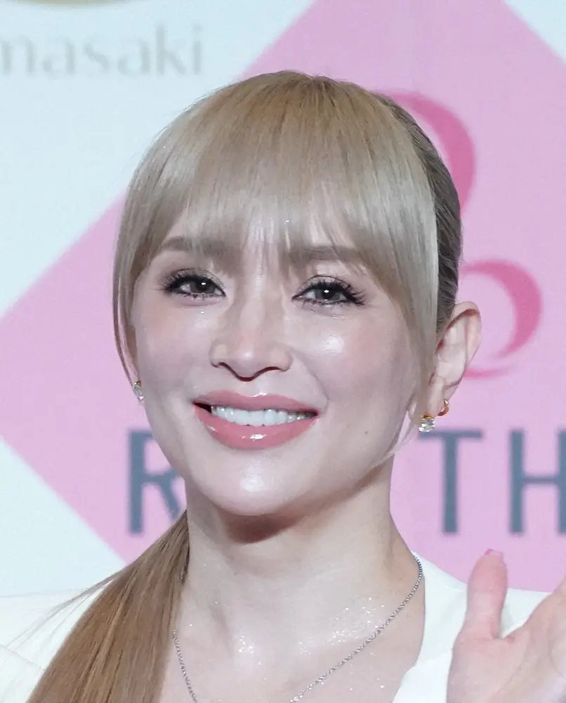 浜崎あゆみ、自身の英語力に言及「読み書き位は普通に出来るよ？」「カッコよさとかの前に大事なことってあるよね」