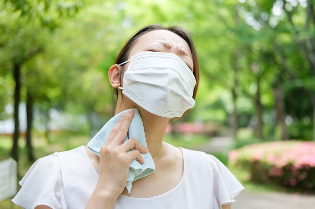 【健康】熱中症と新型コロナの区別がつかない？　夏の流行始まる