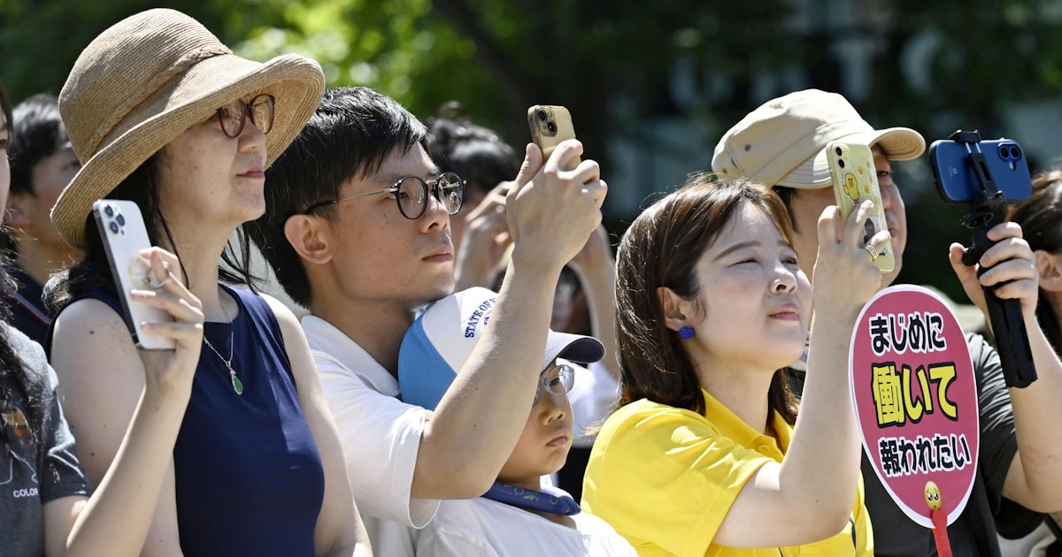 現役世代　税金は自分たちのために使われていない――。怒りが渦巻いている