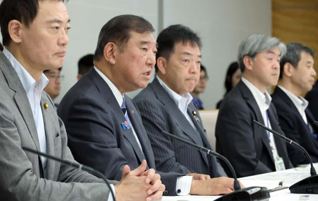 石破、熱中症対策でエアコンの利用呼びかけ