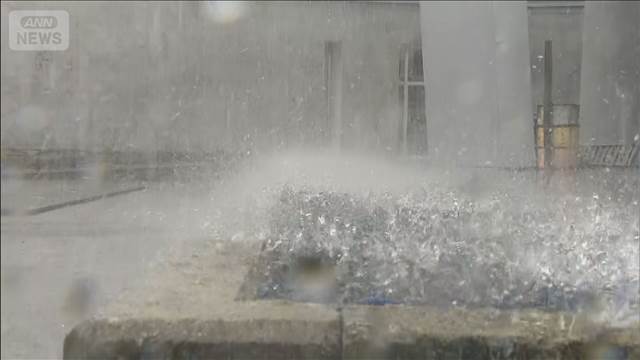 秋田新幹線運転見合わせ　秋田で観測史上最大の大雨