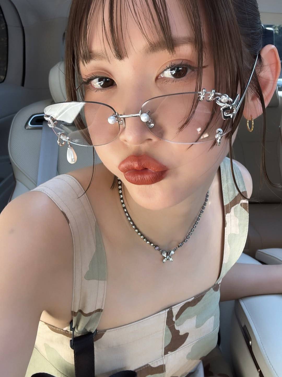 紗栄子（38）前髪ぱっつんNEWヘアスタイルに絶賛の声「何処のギャルと思いきや」「年齢バグってます」「可愛いの限界が見えない」