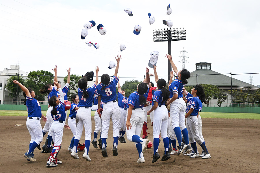 野球離れも無関係…人気高まる“女子だけ”の選抜チーム　無所属の子も惹きつける魅力
