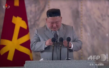 金正恩の目にも涙