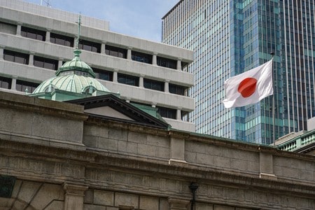長期金利上昇、1.610%　17年ぶり高水準