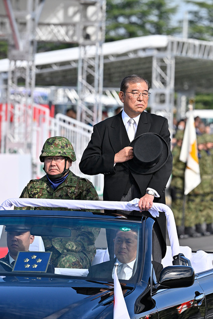 防衛省が自衛隊「観閲式」の中止を発表…「軍靴の音が遠ざかった」との声に専門家は「とんでもない。むしろ“軍靴の音が聞こえる”