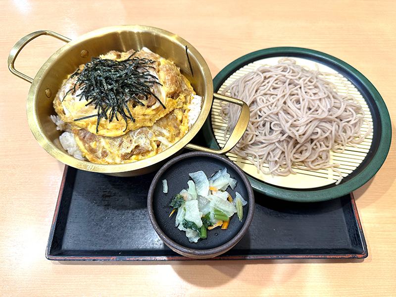 こういう鍋って貧乏大学生の鍋に見えて嫌じゃね？