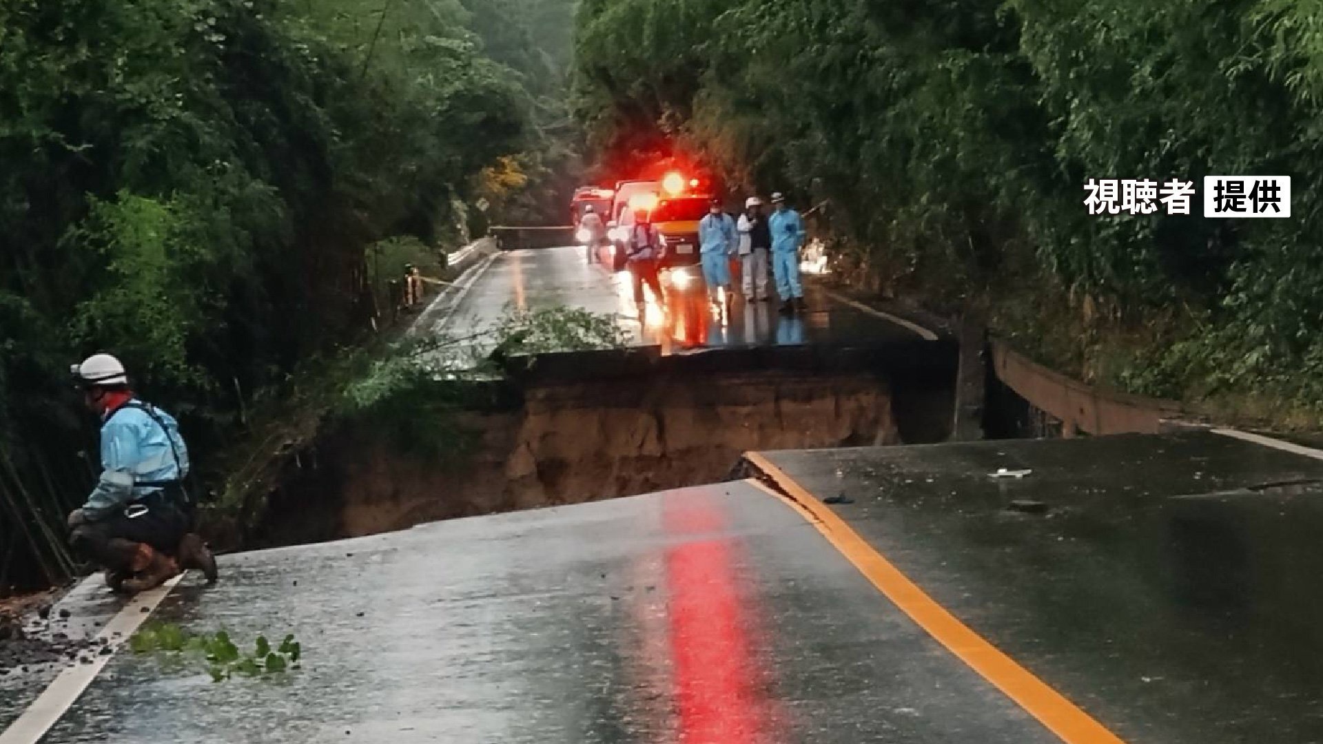 能登の七尾の30mくらいの道路崩落、ちょうど１ヶ月のあす復旧し通行止め解除へ