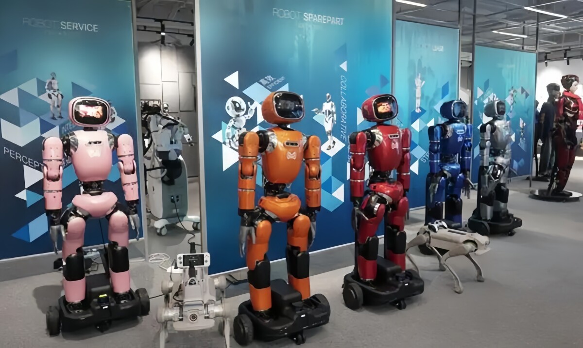 【チャイナ】 自分専用にカスタマイズできるロボット6S店