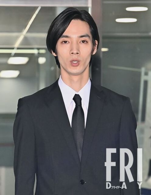 「他の芸能関係者の関与も!?」  保釈され謝罪した清水尋也被告に〝大麻仲間〟逮捕で待ち受ける「今後」