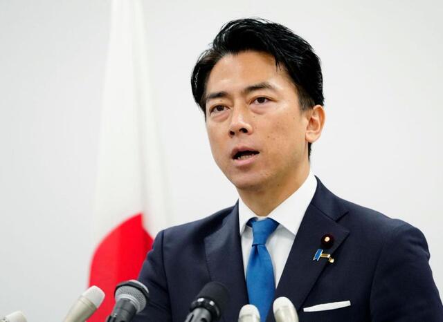 【ポスト石破総裁】悲報…小泉進次郎氏会見　「カンペ見すぎｗ」「進次郎！下を見るな」得意分野→キリッ！　不得意分野→うつむく