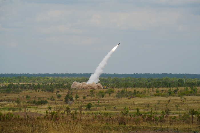 【対中】米軍 新開発の中距離ミサイルシステムを日本に初展開