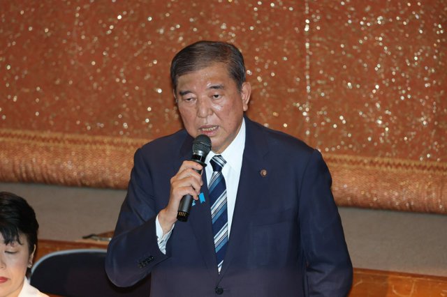 【朝日新聞】石破首相が孤立、党幹部の辞任ドミノにうめく 「あなたもか」