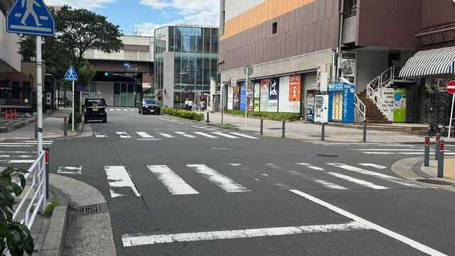 【神奈川】広島県呉市の海上自衛官の男(36)を傷害の疑いで逮捕　路上で90歳男性を両手で突き飛ばしけがをさせた疑い　横浜市中区
