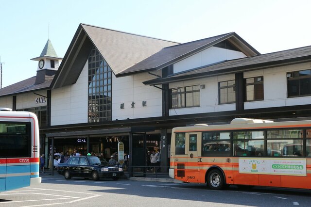 【神奈川】鎌倉「黄金のペットボトル」を寺に放置で住職は怒り　インバウンドの「トイレ」問題をどう改善するか