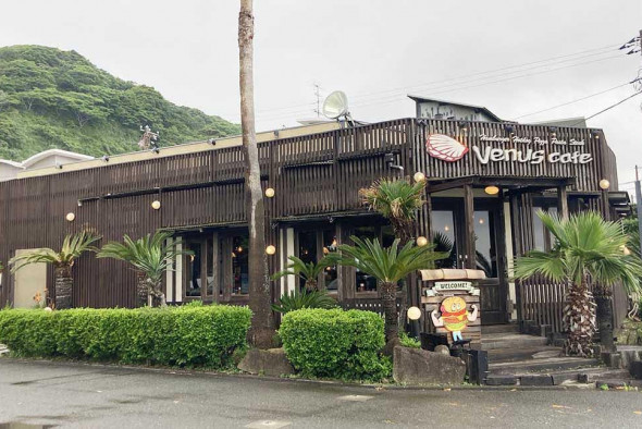 【神奈川】鎌倉市と「ヴィーナスカフェ」の訴訟合戦、カフェが市長発言に国賠請求　市は２法人を提訴　「戦後のどさくさにまぎれて…」