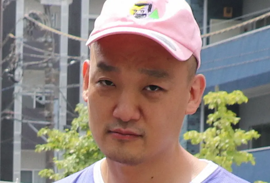 【芸人】みなみかわ（42）、同世代の芸人が「21、22歳の子と付き合ってたら距離空ける」「嫉妬じゃなく単純に…」