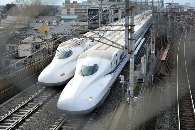 【鉄道】東海道新幹線 運転見合わせ 東京～掛川の上下線 雨の影響