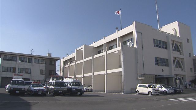 学習塾のトイレに小型カメラを隠し、女子生徒を200件以上盗撮した疑い　経営者の櫻井勝(47)を逮捕