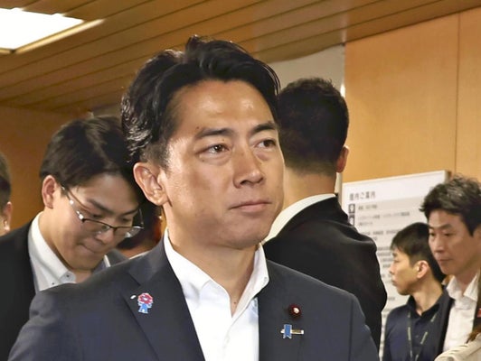小泉農相「説得したわけではなく首相の気持ちに向き合った」、退陣表明前夜の面会振り返る