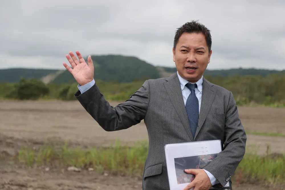 釧路湿原メガソーラー、松井社長と自民党議員団が現地視察、「いまさら中止できない」という結論に