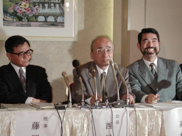 1997年「従軍慰安婦のことを教えるな」と言い始めた「新しい歴史教科書をつくる会」…日本が犯した侵略戦争や…