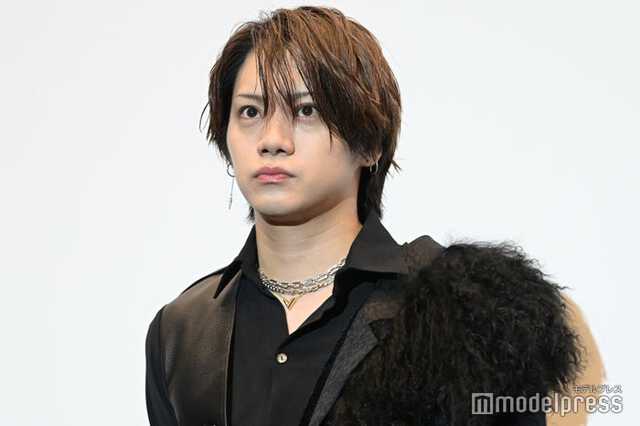 2.5次元俳優・佐藤流司、共演者のサイン上書きし物議も“うつ病・パニック障害”公表し謝罪「以前の自分の人格は二度と戻って来ない」