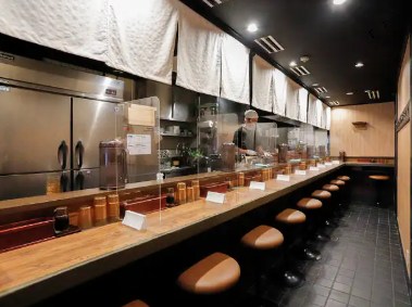 ラーメン店の倒産件数４年ぶり減少へ　「１杯千円の壁」突破に消費者の理解が進んだか