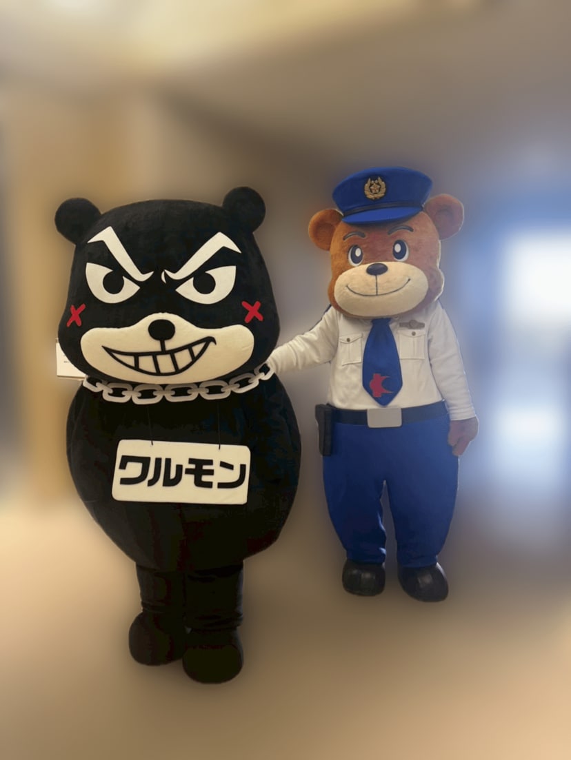 【熊本県警】公式キャラ「ワルモン」が「くまモン」に酷似していると話題に