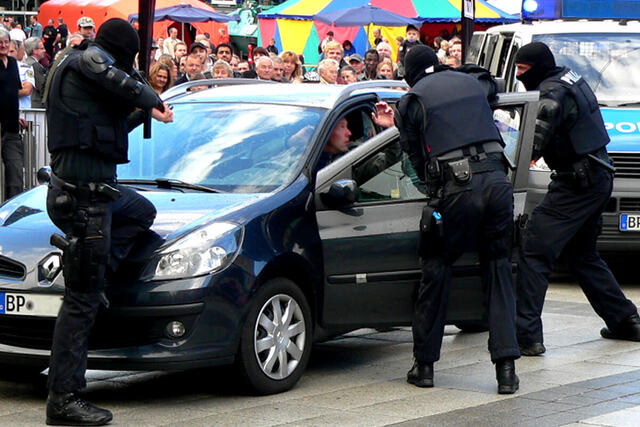 「マスコミは移民の犯罪を報じない！」不満爆発が政策を変えた　「移民先進国」ドイツのリアルとは