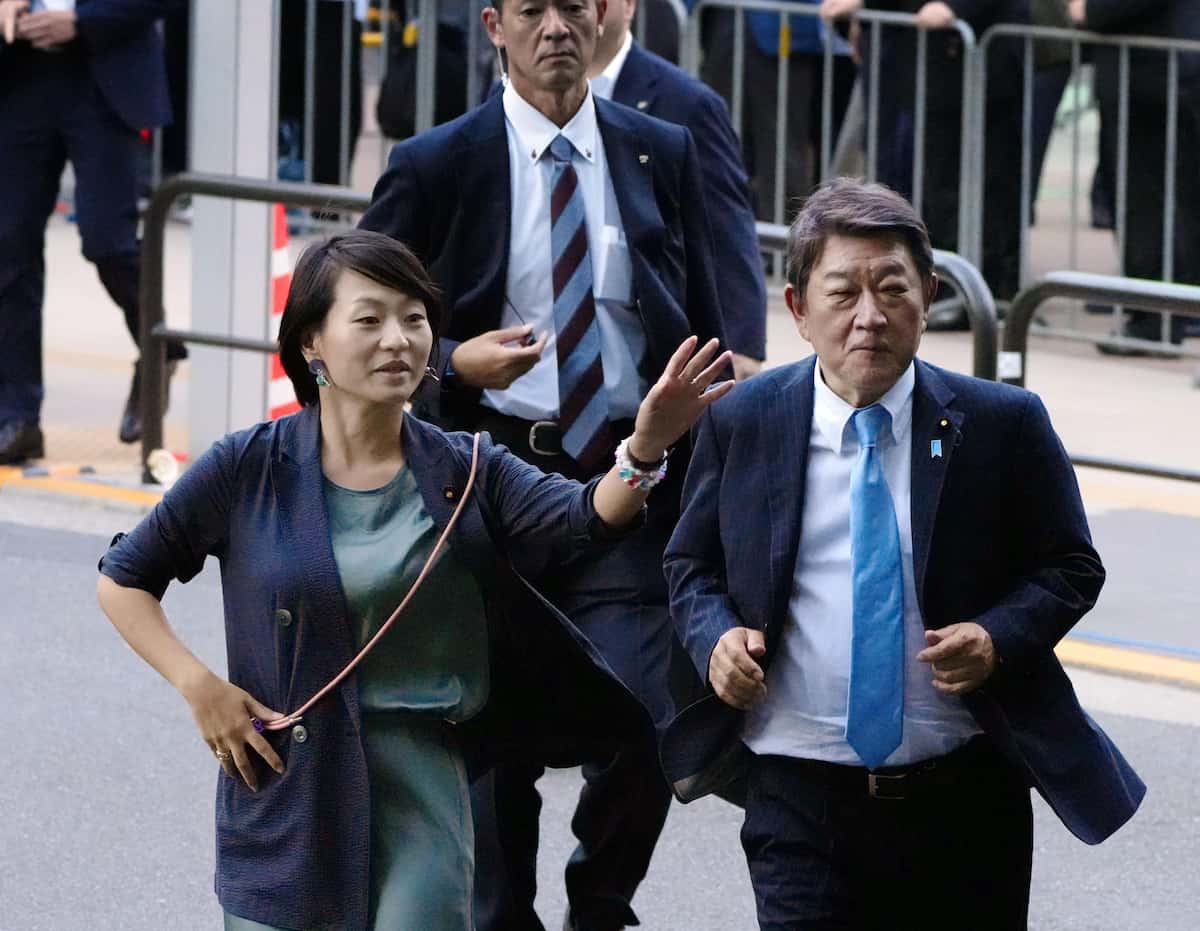 「茂木氏の背広の埃取るコロコロを持っていた」自民・高市氏、鈴木貴子広報本部長を熱望