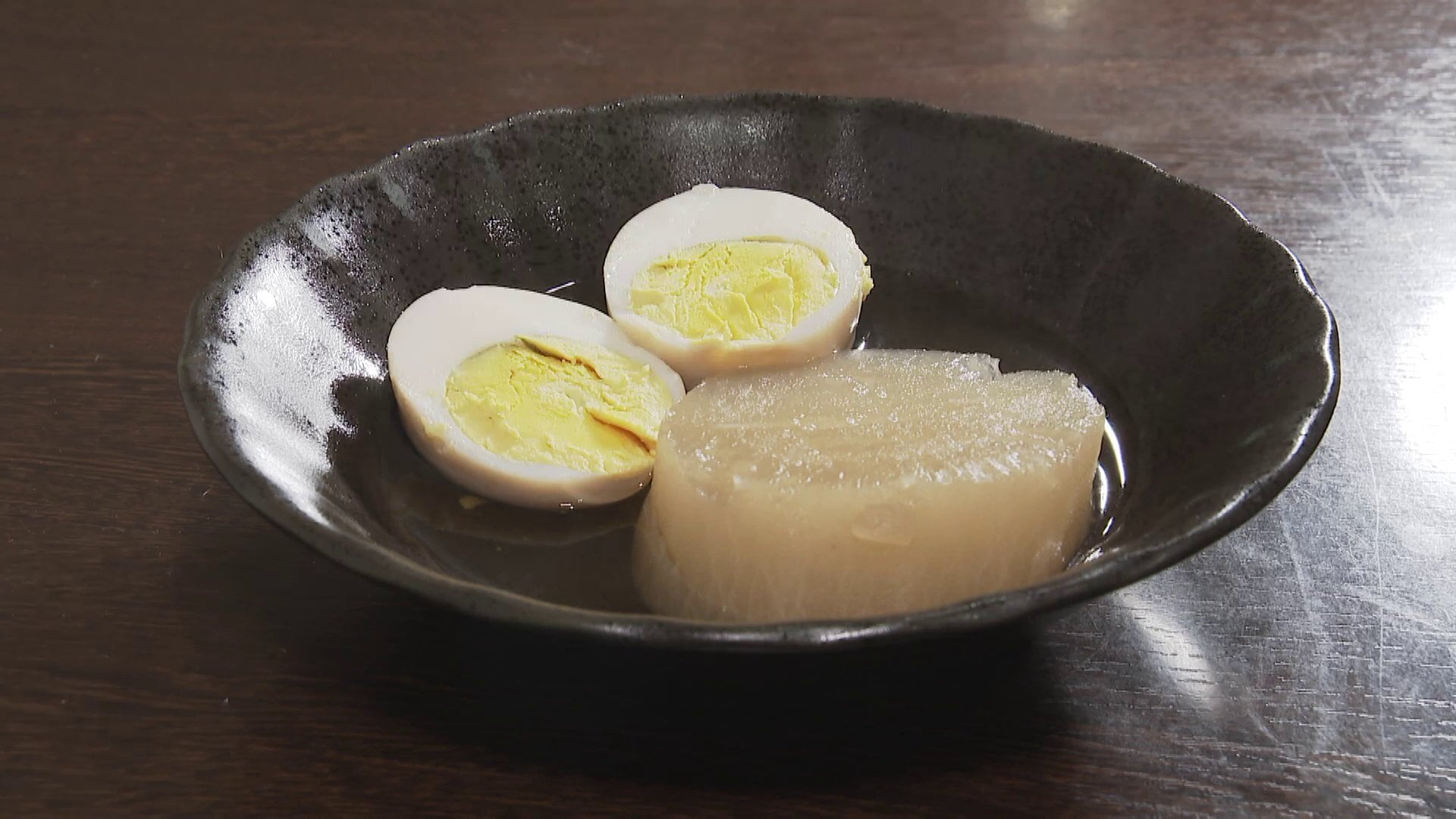 【おでんがピンチ】ダイコンが高騰、猛暑で「小型化」　卵も卸売価格が上昇　「規格外品」を安く仕入れて格安販売の店も