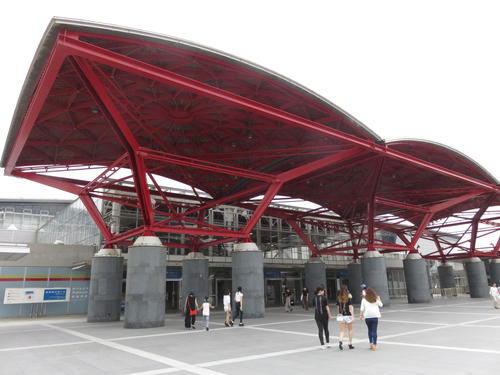 【芸能】FRUITS  ZIPPERなど人気４組、フェス出演困難 「事務所関係者」なりすましで契約無効