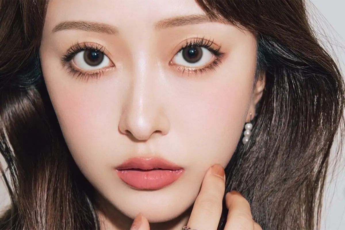 【芸能】「『これ美味しいから食べてみな』はマジで大きなお世話」　みりちゃむ、外食中の他人の善意は不要とバッサリ…　ネットでは賛否