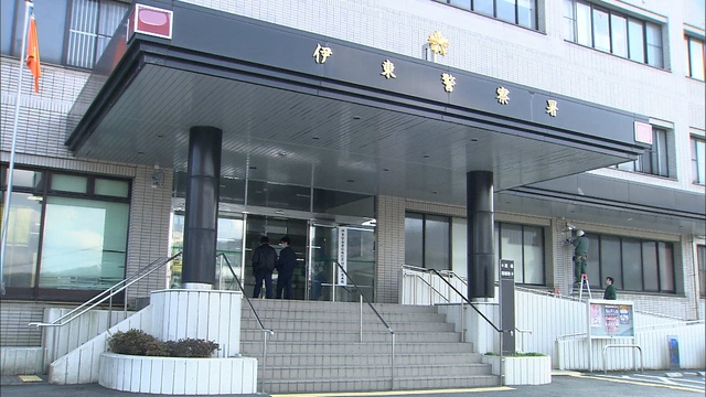 【静岡】横断歩道を渡っていた自転車の8歳男児死亡　横断するのを待っていた車に別の車が追突　押し出された形で男児に衝突　伊東