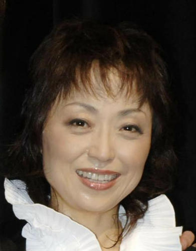 シャンソン歌手クミコ「死ぬなら一人で死ねよ、と誰もが思う」町田刺殺事件の「人生に絶望した男性」容疑者に怒り