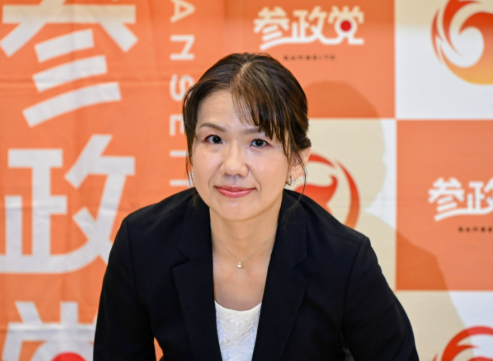 【参政党】豊田真由子氏が涙の演説「われわれは外国人を差別しない。皆さんが間違っている。皆さんが参政党を差別している。皆さんは差別主義者ですか。皆さんはレイシストですか。違うだろー」