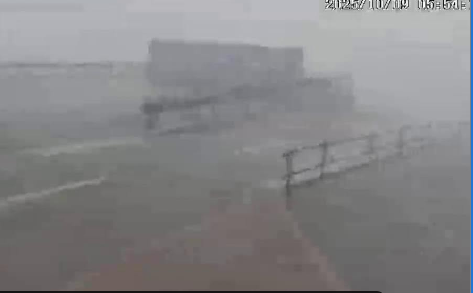 【LIVE】台風２２号八丈島ライブカメラを見守るスレ